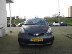 Toyota Aygo - 1.0-12V +