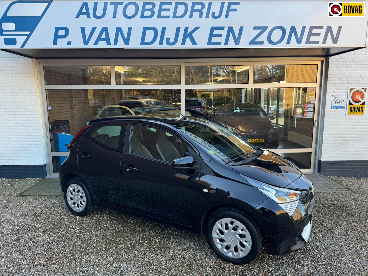 Toyota Aygo - 1.0 VVT-i x-play 1.0 VVT-i x-play - AutoWereld.nl