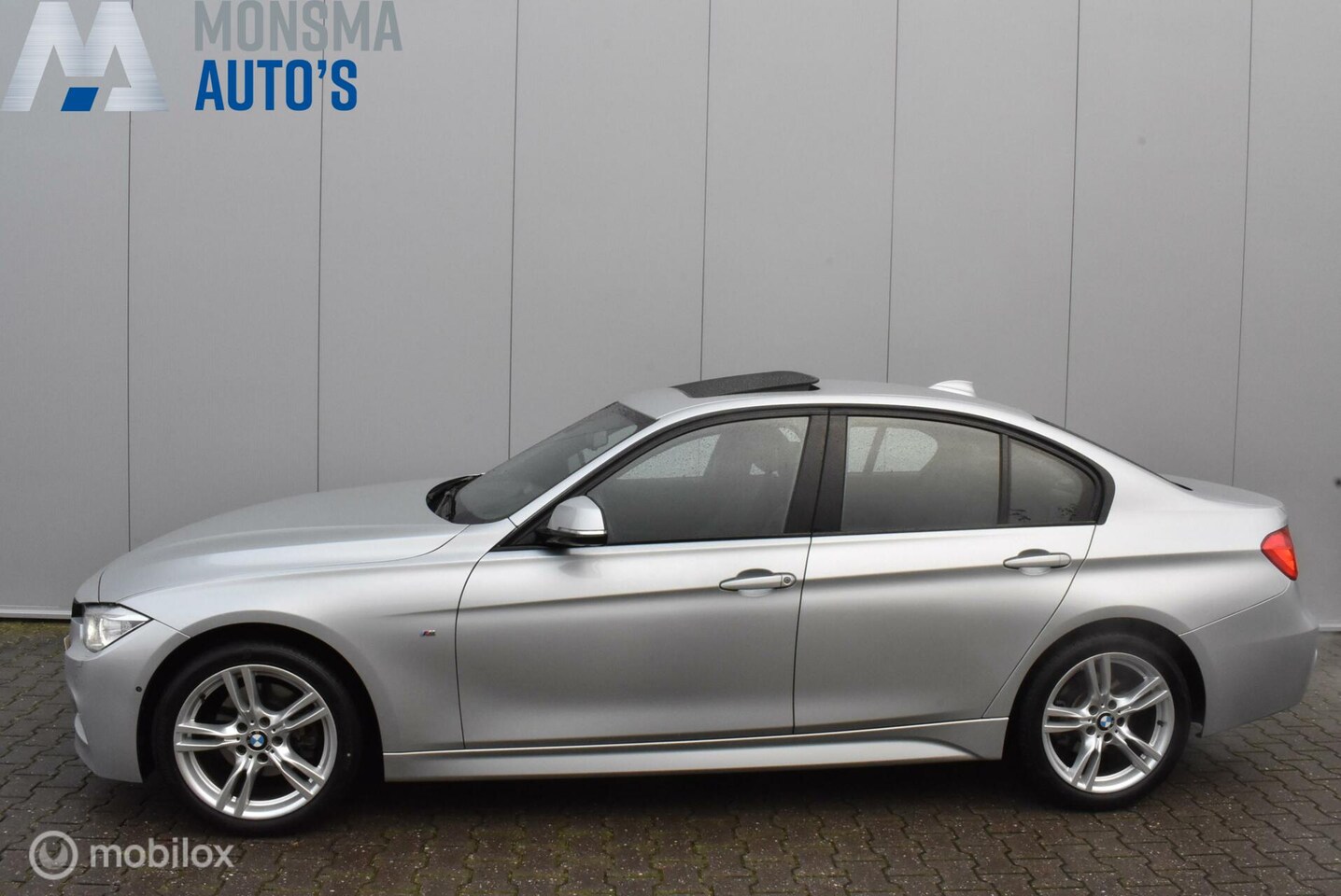 BMW 3-serie - 328i xDrive 185kW M-Sport 2016 Schuifdak HUD HK-Audio 360°Camera Memory Keyless - AutoWereld.nl