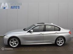 BMW 3-serie - 328i xDrive 185kW M-Sport 2016 Schuifdak HUD HK-Audio 360°Camera Memory Keyless