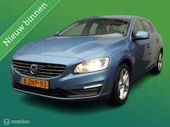 Volvo V60 - 2.4 D6 Momentum Automaat 255dkm NAP