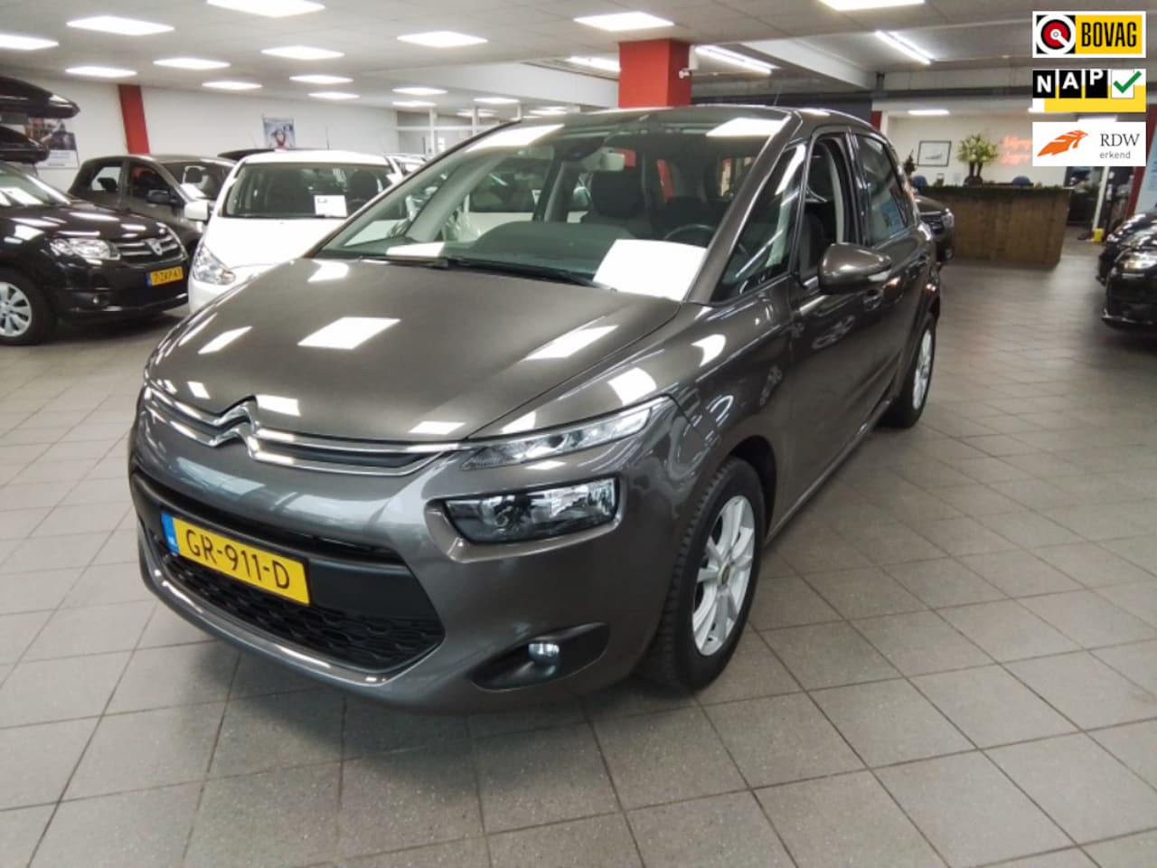 Citroën C4 Picasso - 1.2 PureTech Selection 1.2 PureTech Selection - AutoWereld.nl