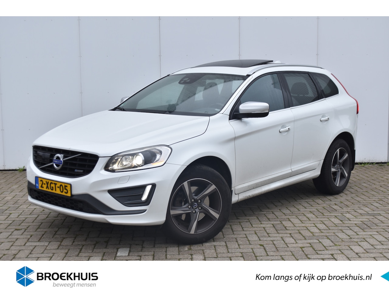 Volvo XC60 - T5 R-Design #BOMVOL! #Adap.Cruise #Standkachel #NLAuto! - AutoWereld.nl