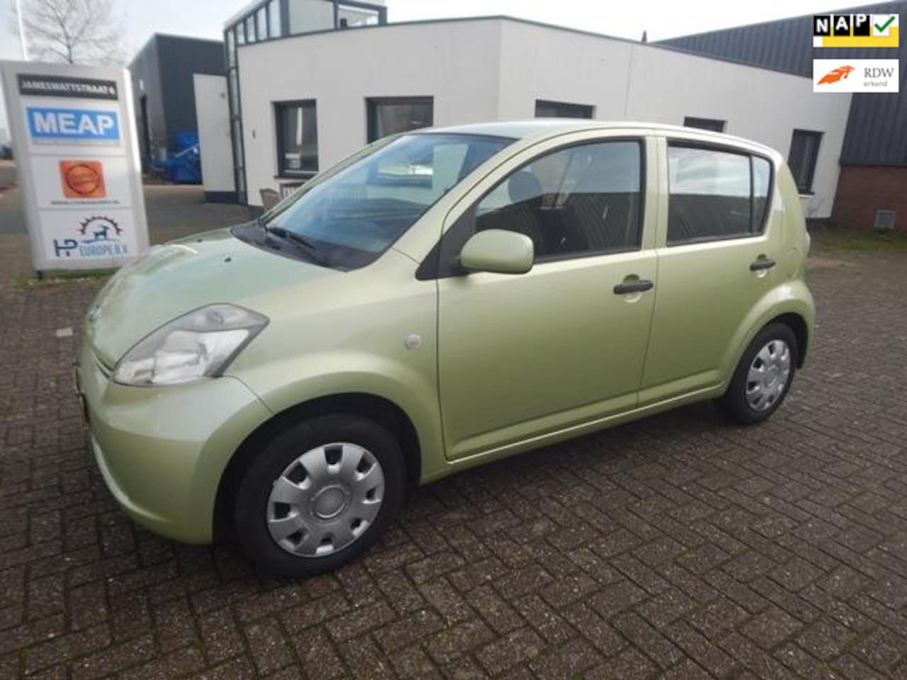 Daihatsu Sirion 2 - 1.3-16V Comfort 1.3-16V Comfort - AutoWereld.nl