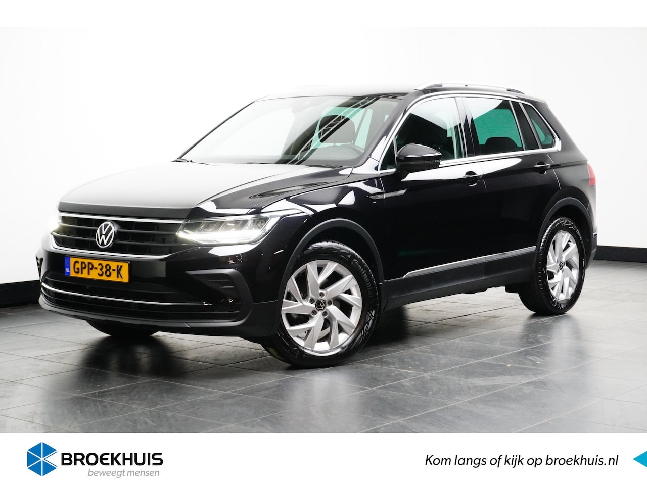 Volkswagen Tiguan - 1.5 TSI 150PK DSG-7 Life + | TREKHAAK | NAVI BY APP | CAMERA | STUURVERW. - AutoWereld.nl