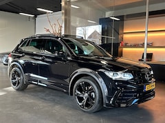 Volkswagen Tiguan - 1.5 TSI R-Line 2023 Panorama Sfeerverl. Achteruitrijcamera