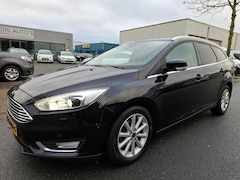 Ford Focus Wagon - 1.0 Titanium Edition CLIMA/NAVI/XENON/PDC