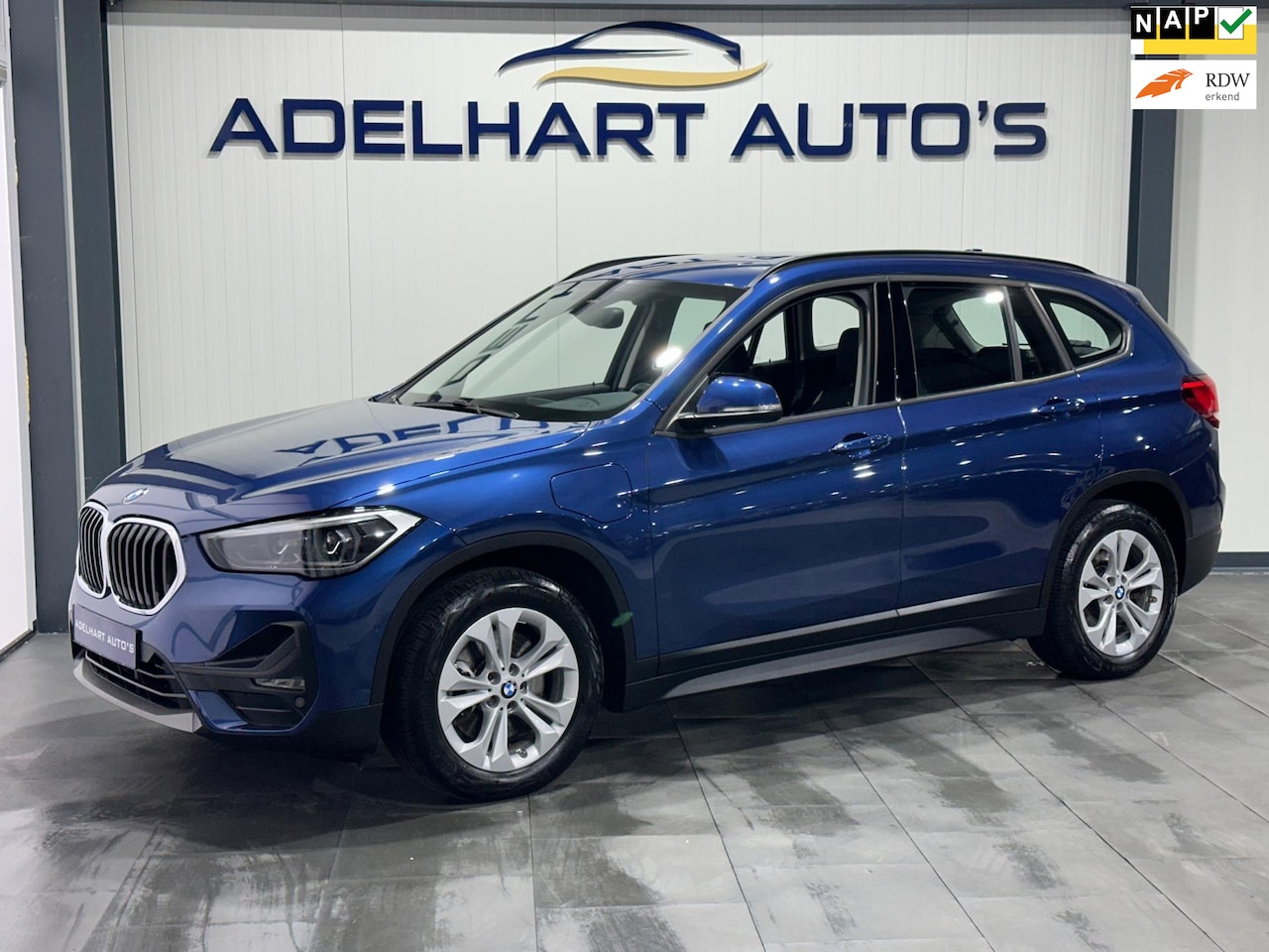 BMW X1 - XDrive25e Executive Sport Line / automaat / Navigatie full map / Keyless / Climate control - AutoWereld.nl