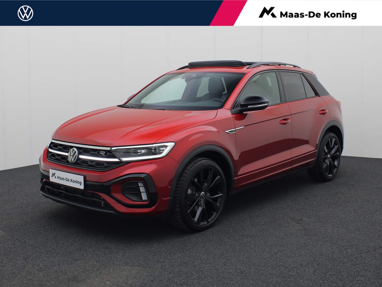 Volkswagen T-Roc - 1.5TSI/150PK R-Line Blackstyle DSG · Panoramadak · Parkeersensoren + camera · Stoelverwarm - AutoWereld.nl