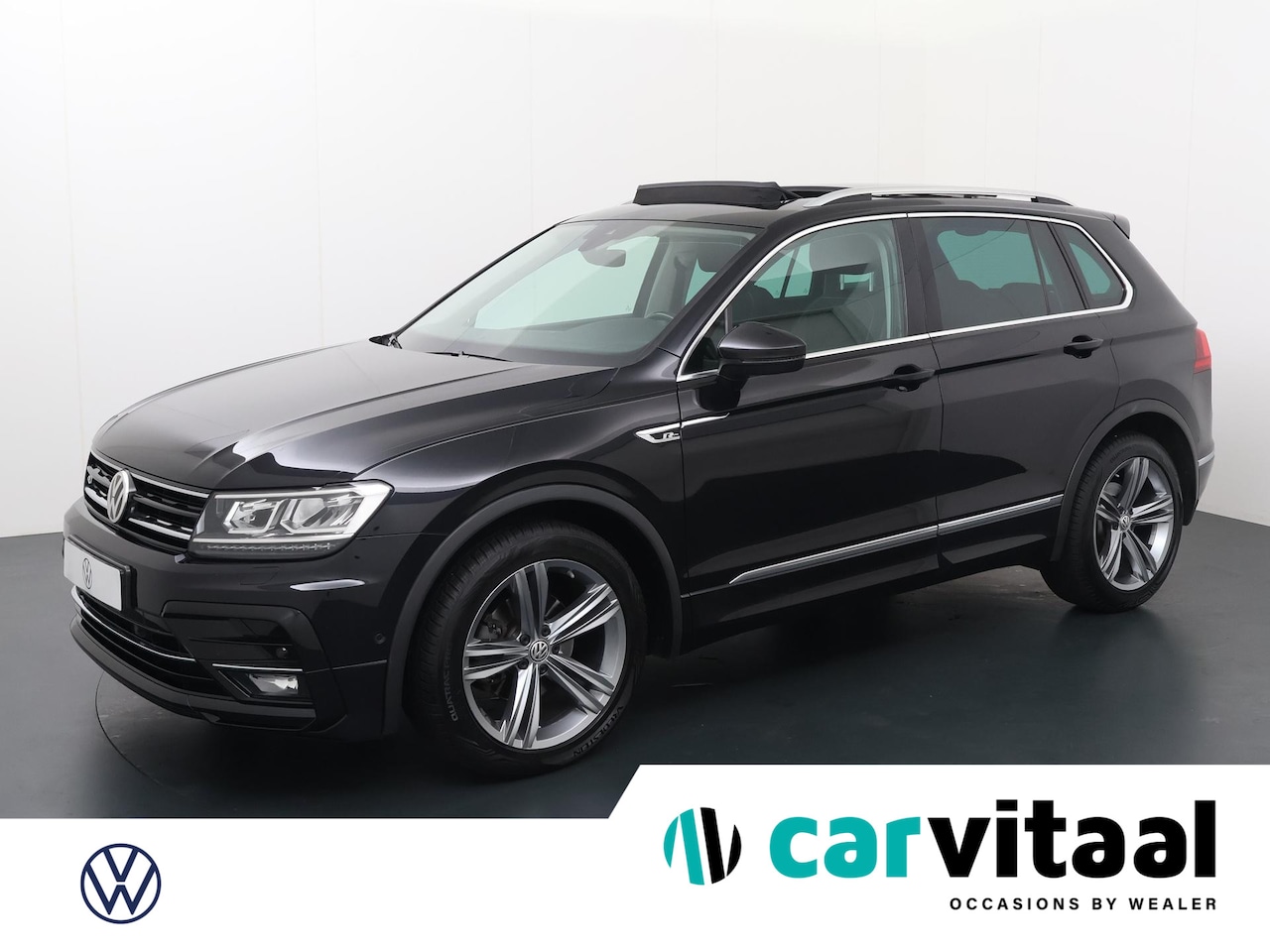 Volkswagen Tiguan - 1.5 TSI ACT Highline Business R | 150 PK | Automaat | R-Line | Panorama Dak | Apple CarPla - AutoWereld.nl