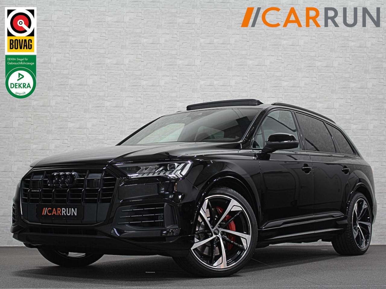 Audi Q7 - 55 TFSI e S-Line Inter. | Panorama | ACC | LED-Matrix | Trekhaak | Carbon | Luchtvering | - AutoWereld.nl