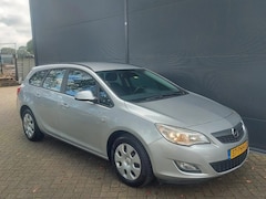 Opel Astra Sports Tourer - 1, 4/Airco/cruise/Elek ramen/Apk