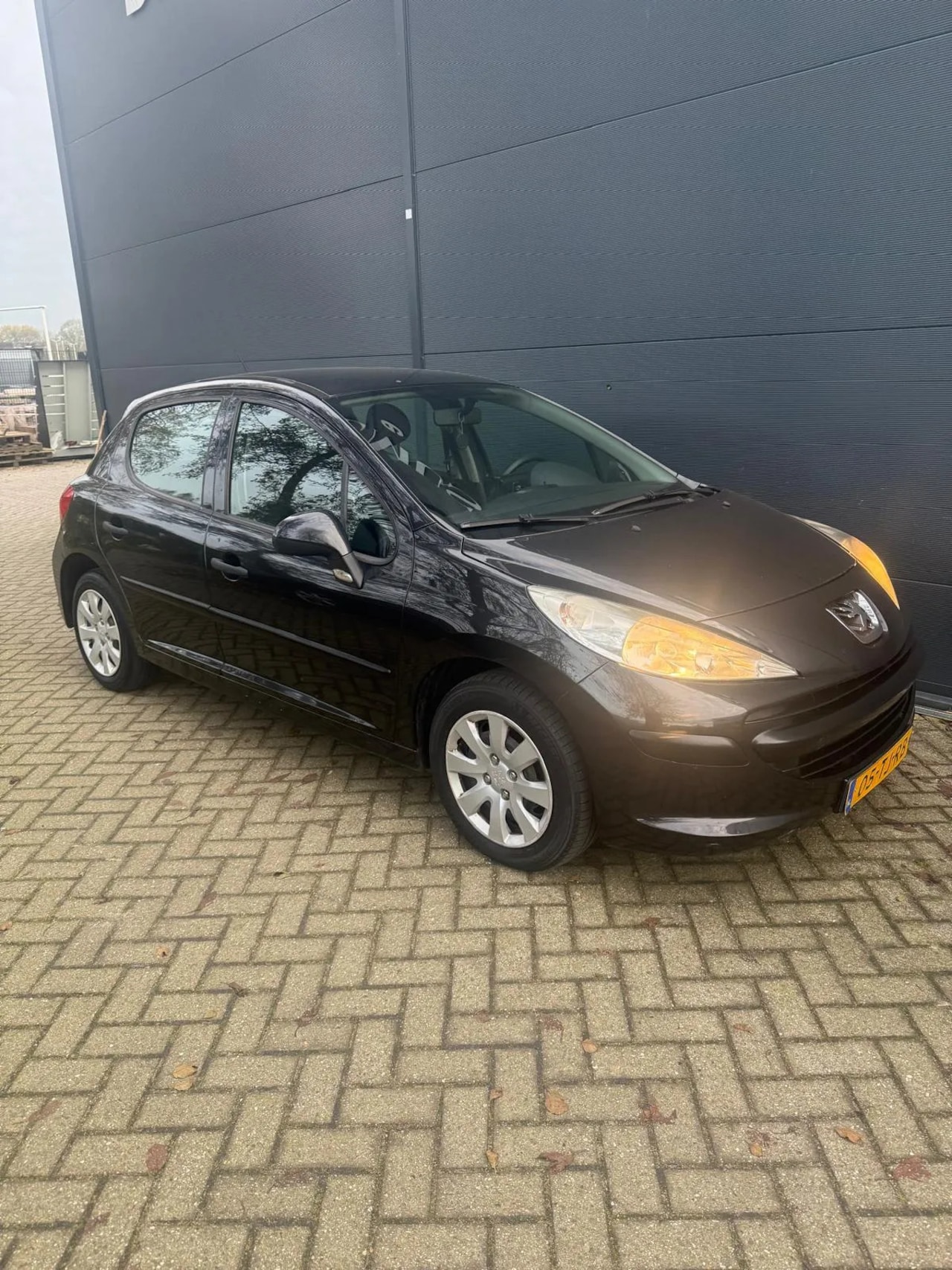 Peugeot 207 - 1.4/5D/AIrco/bluetooth/Elek ramen - AutoWereld.nl