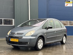 Citroën Xsara Picasso - 1.8i-16V Image |Cruise control + Nieuwe APK|