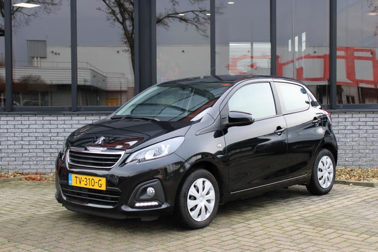 Peugeot 108 - 1.0 e-VTi Active | airco |led! - AutoWereld.nl