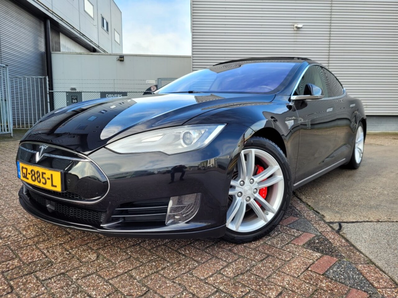 Tesla Model S - 85D Performance Free Supercharging - AutoWereld.nl