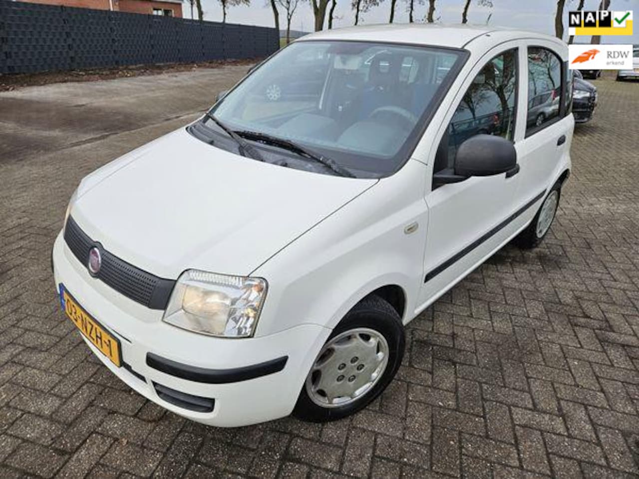 Fiat Panda - 1.2 Active. 2011. CV/Elektrische ramen/Stuurbekrachtiging. APK 01-2026 - AutoWereld.nl