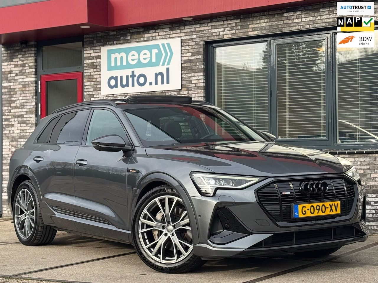 Audi e-tron - S-LINE l PANO l LUCHTVERING l CARPLAY l ACC l ORG.NL l DEALER ONDERHOUDEN l 1e EIG - AutoWereld.nl