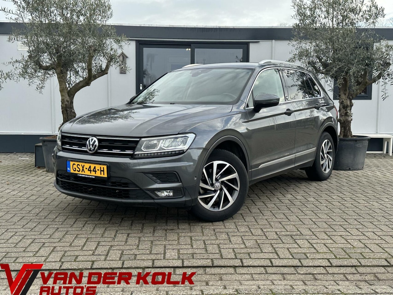 Volkswagen Tiguan - 1.4 TSI Comfortline Adaptive Cruise Navi Climate - AutoWereld.nl