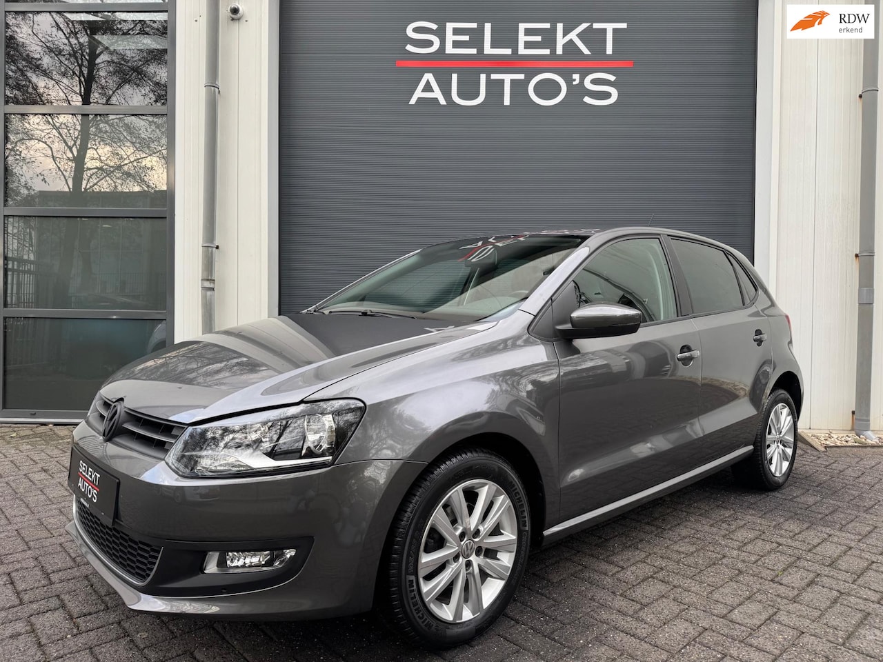 Volkswagen Polo - 1.4-16V Highline NAP DSG Airco/Cruise/Bluetooth/Car Play/PDC/Elekt Ramen/Elekt Spiegels/15 - AutoWereld.nl