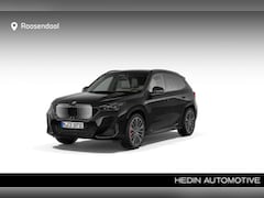 BMW iX1 - xDrive30 M-Sport | Harman Kardon | Head Up Display | Glazen panoramadak | trekhaak |