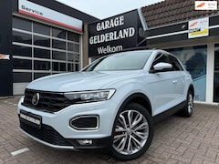 Volkswagen T-Roc - 2.0 190PK Sport-R | Pano |Bi-Xenon | Full-Led | Apple/Android | Cruise | Climate | Full-Op