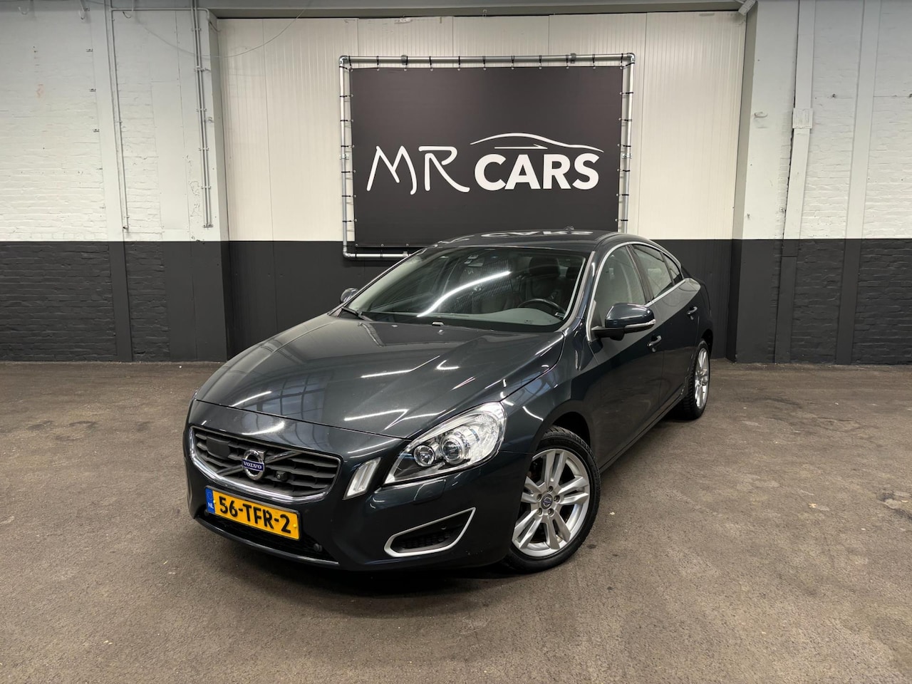 Volvo S60 - 2.0 T5 Summum Leder/Navi/Camera - AutoWereld.nl