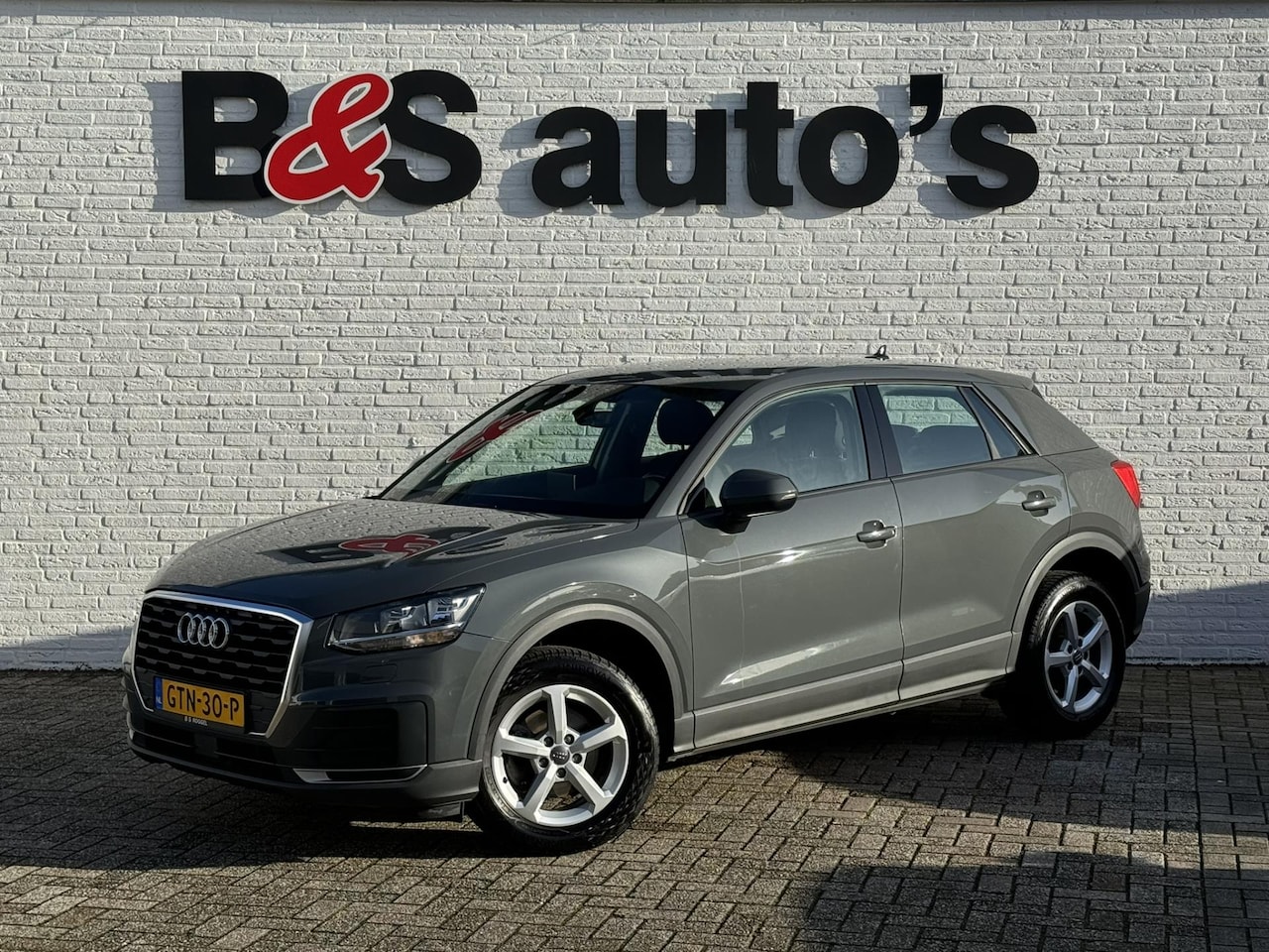 Audi Q2 - 30 TFSI S Edition Trekhaak Cruise Navigatie Stoelverwarming Parkeerhulp - AutoWereld.nl