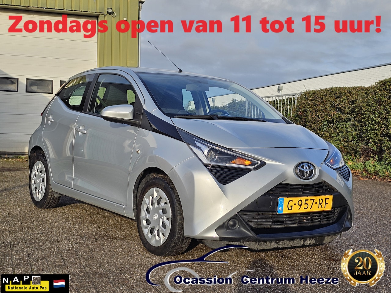 Toyota Aygo - 1.0 VVT-i x-play AUT! 1e Eig! Camera! Carplay! HerfstShow! - AutoWereld.nl