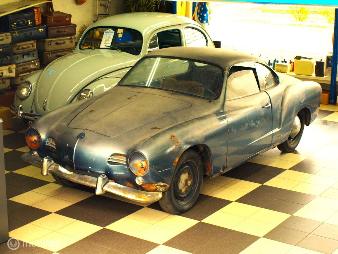 Volkswagen Karmann Ghia - Lowlight - AutoWereld.nl