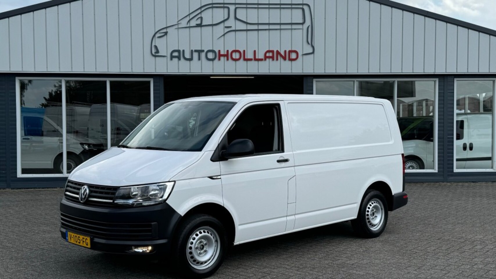 Volkswagen Transporter - 2.0 TDI 110KW 150PK EURO 6 NAVIGATIE/ AIRCO/ CRUISE CONTROL/ 100 - AutoWereld.nl