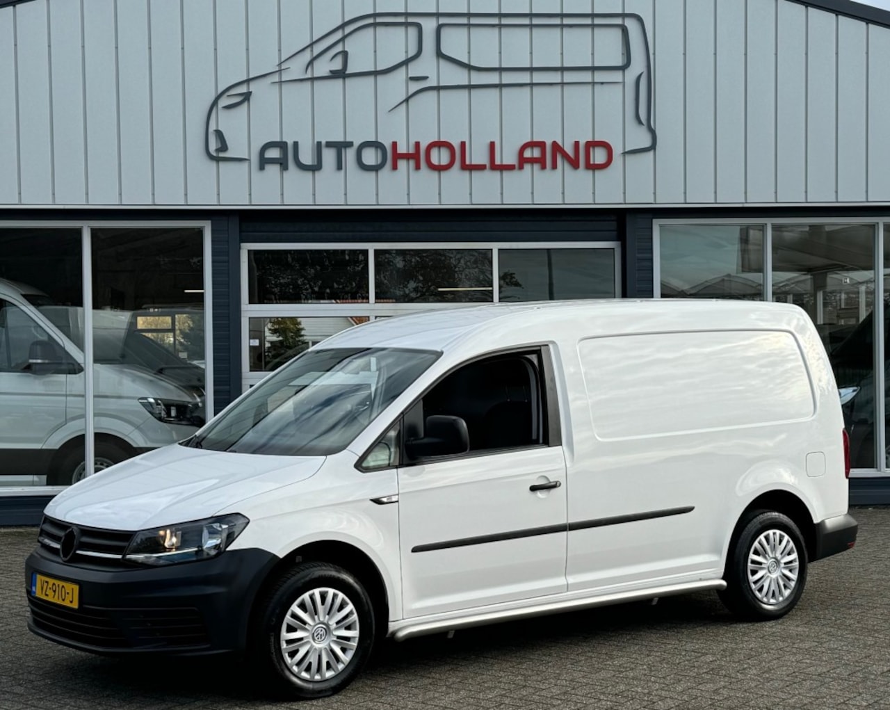 Volkswagen Caddy Maxi - 2.0 TDI 75KW 102PK MAXI L2H1 EURO 6 AIRCO/ TREKHAAK/ ORIGINEEL A - AutoWereld.nl