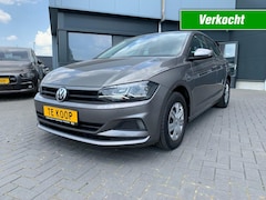 Volkswagen Polo - 1.0 MPi Comfortline Business Navigatie Trekhaak