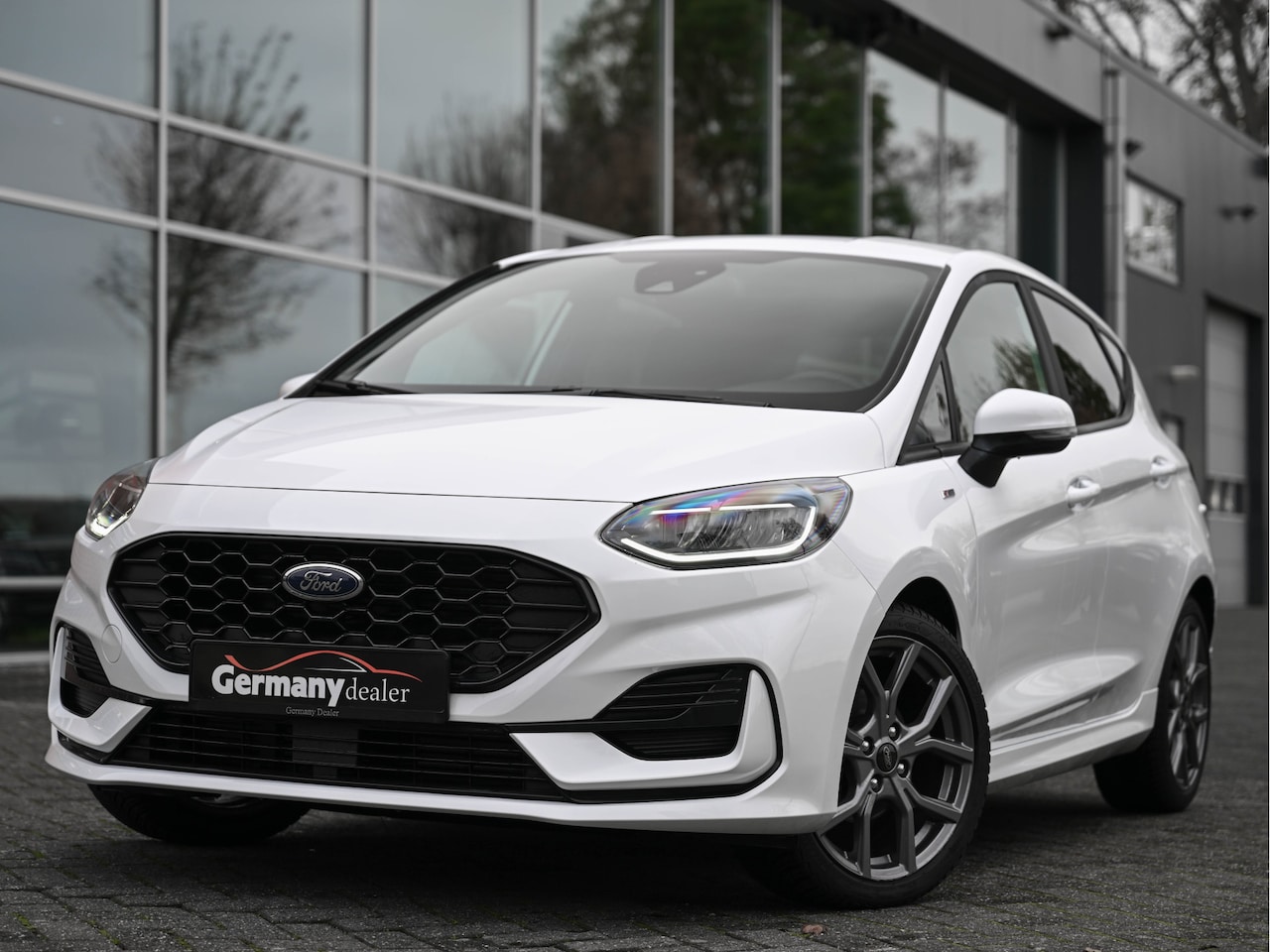 Ford Fiesta - 1.0 EcoBoost Hybrid ST-Line X | Navi | Camera | Keyless | Stuur/Stoel/Ruit verwarming | Fo - AutoWereld.nl