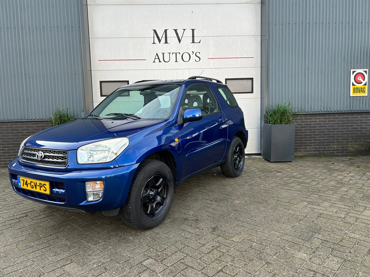 Toyota RAV4 - 1.8-16V VVT-i Luna 1.8-16V VVT-i Luna - AutoWereld.nl