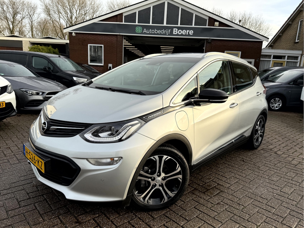 Opel Ampera-e - Business executive 60 kWh € 15450,- Subsidie, Leer, Camera, 17''Lmv, Carplay, DAB - AutoWereld.nl