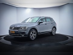 Volkswagen Tiguan - 2.0TSI Dsg 4Motion Highline FULL LED/DIGI DASH/CAMERA/CARPLAY/TREKHAAK/DAB+/ACC/LANE ASSIS