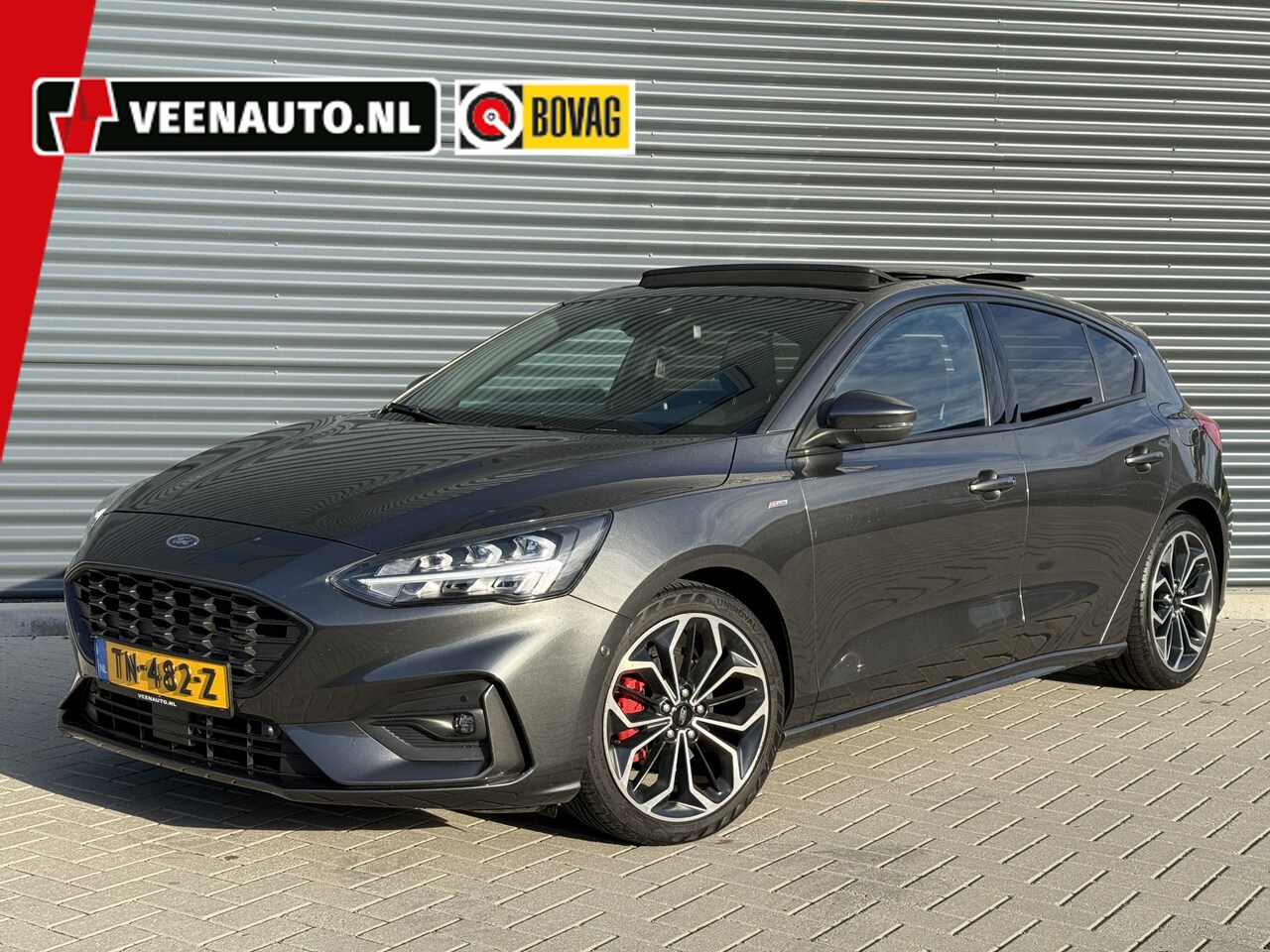 Ford Focus - 1.0 EcoBoost ST Line Pano/Apple/Camera - AutoWereld.nl