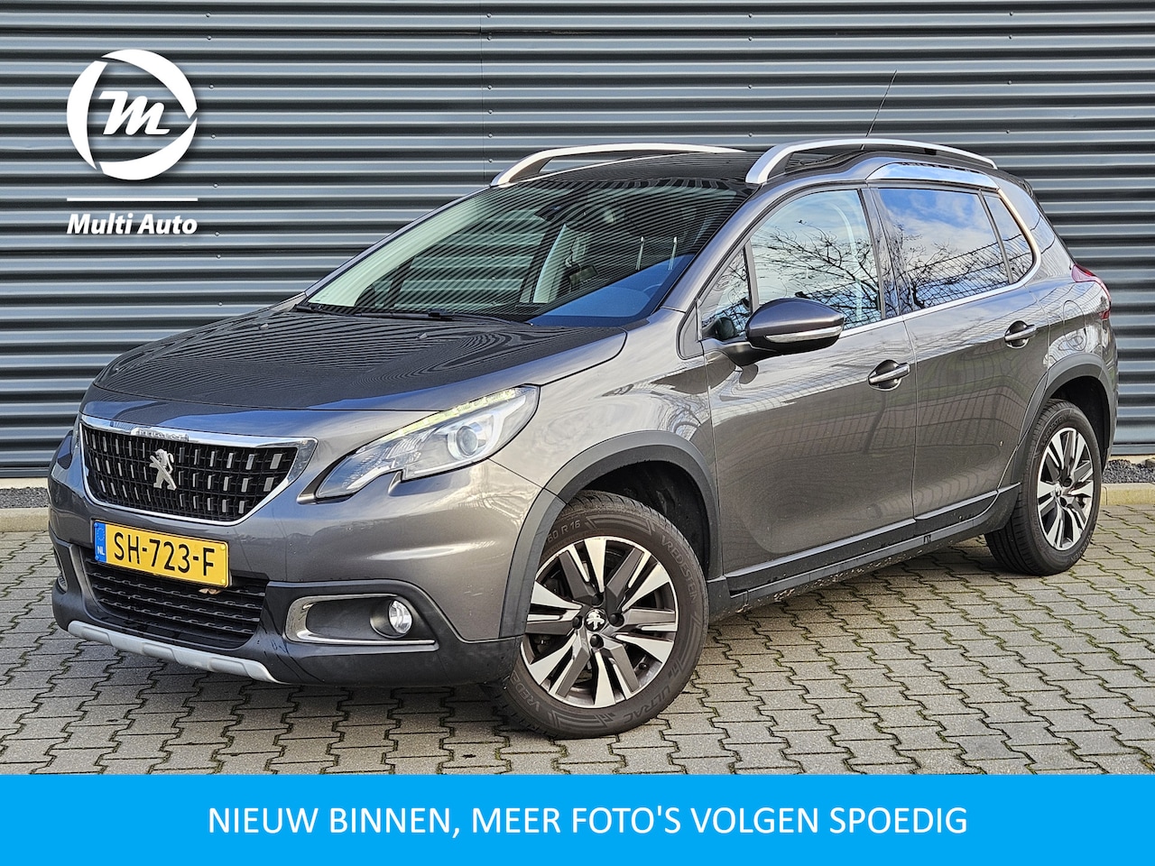 Peugeot 2008 - 1.2 PureTech Allure 110pk Dealer O.H | Trekhaak | Panodak | Camera | Navi Full Map | Apple - AutoWereld.nl