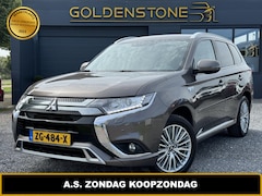 Mitsubishi Outlander - 2.4 PHEV Pure+ Carplay, Clima, Cruise, Camera, LM Velgen, 4x4, N.A.P, APK tot 06-2025