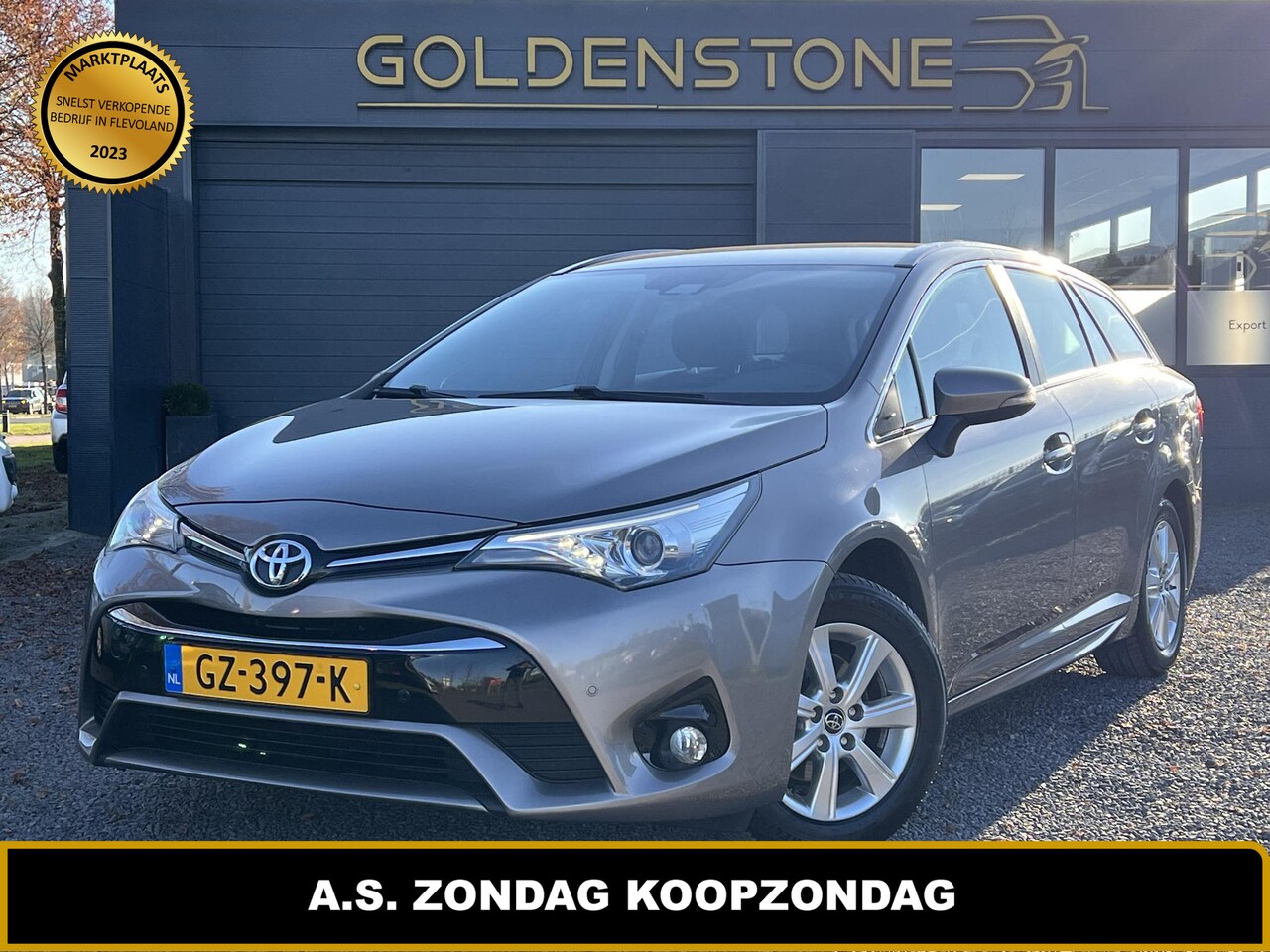 Toyota Avensis Touring Sports - 1.8 VVT-i Aspiration 1e Eigenaar,Navi,Clima,Cruise,Camera,PDC V+A,Trekhaak,N.A.P,APK tot 0 - AutoWereld.nl