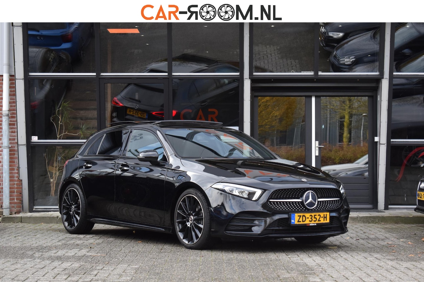 Mercedes-Benz A-klasse - 200 Launch Edition Premium Plus AMG Pano Sfeer 19" Velgen - AutoWereld.nl