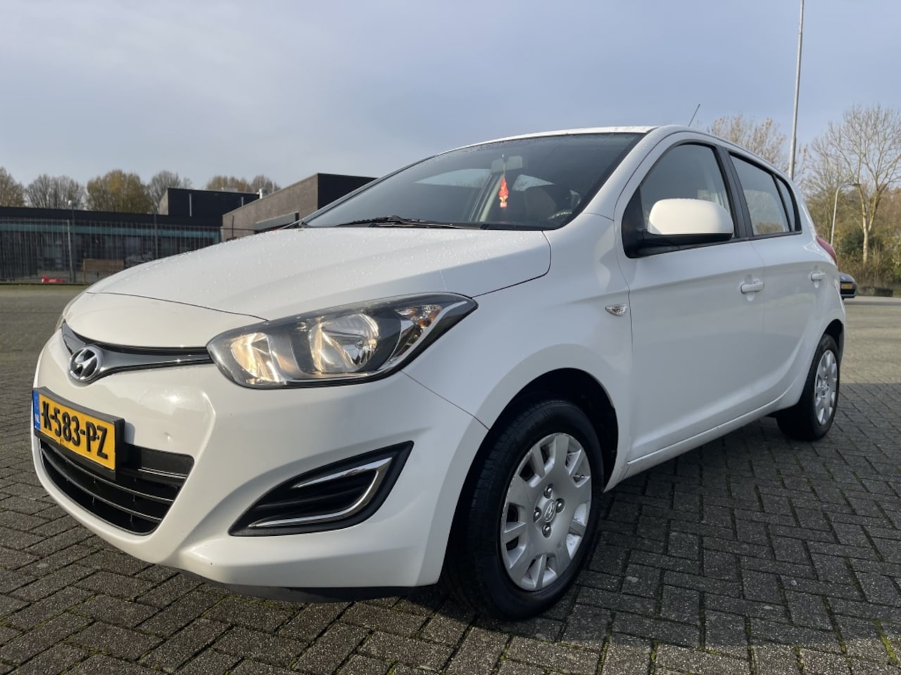 Hyundai i20 - 1.1 CRDi AIRCO-6-Versnellingen - AutoWereld.nl