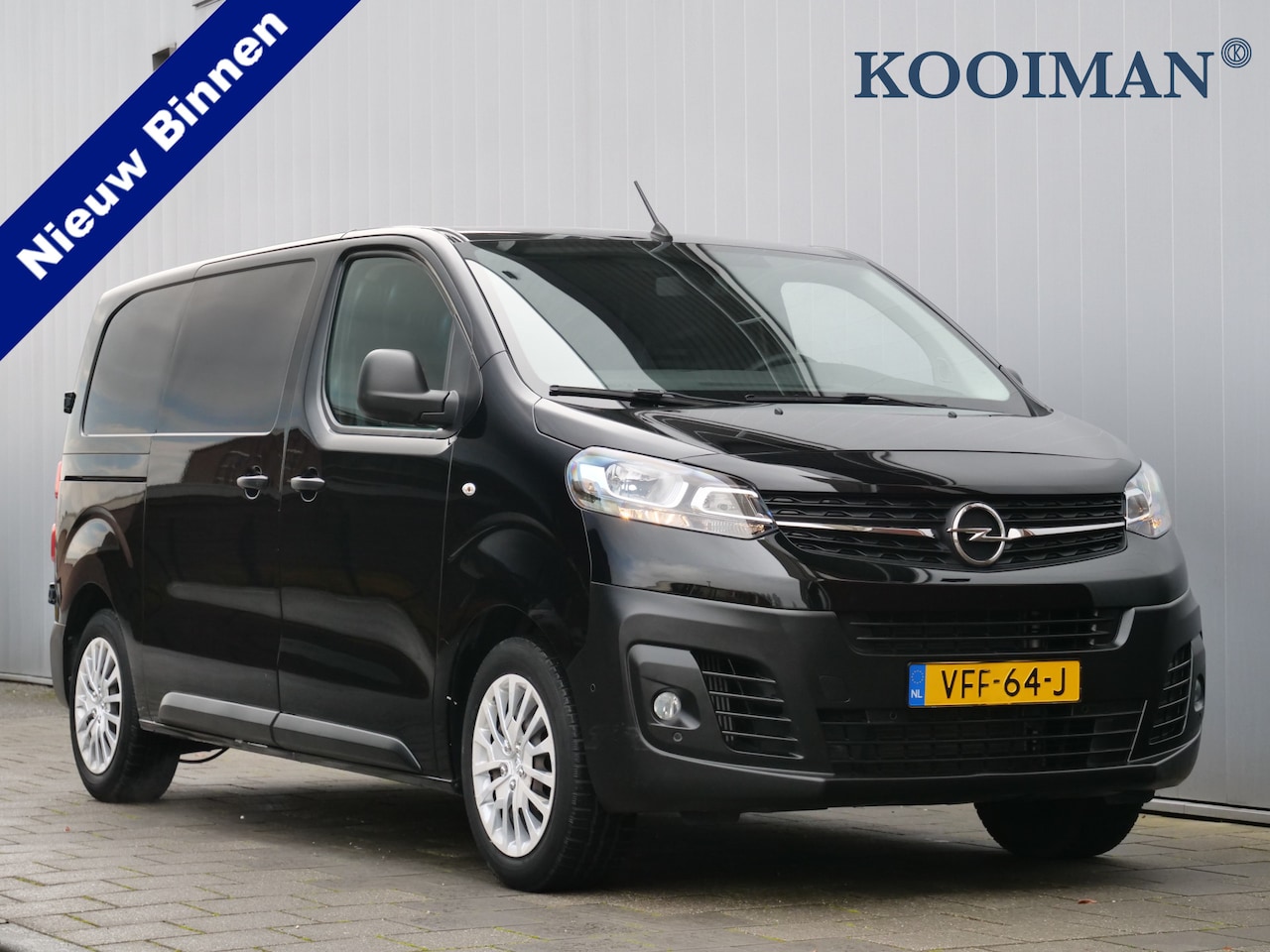 Opel Vivaro - 1.5 CDTI 102 Pk L2H1 Edition Navi / DAB / Apple Carplay / Achterdeuren - AutoWereld.nl