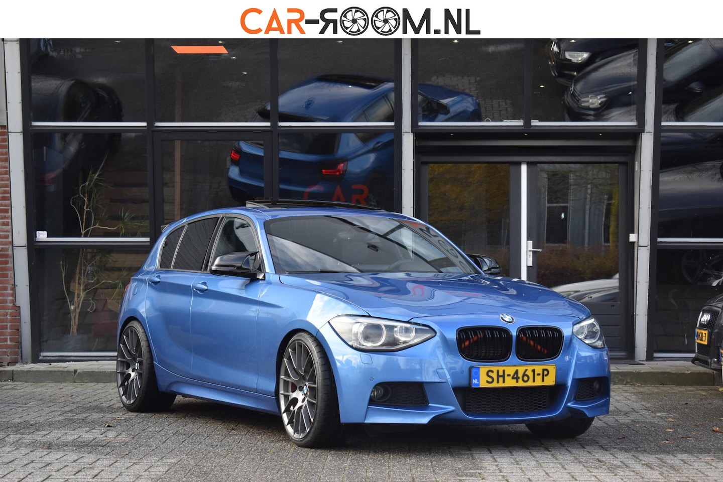 BMW 1-serie - 125i High Executive Pano Lane Elek.Stoel Leder KlepSys - AutoWereld.nl