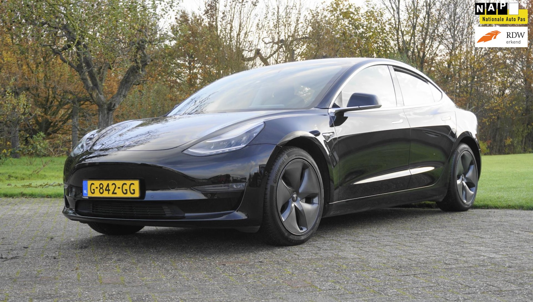 Tesla Model 3 - Long Range RWD Long Range AWD 75 kWh Panoramadak zwart leder - AutoWereld.nl