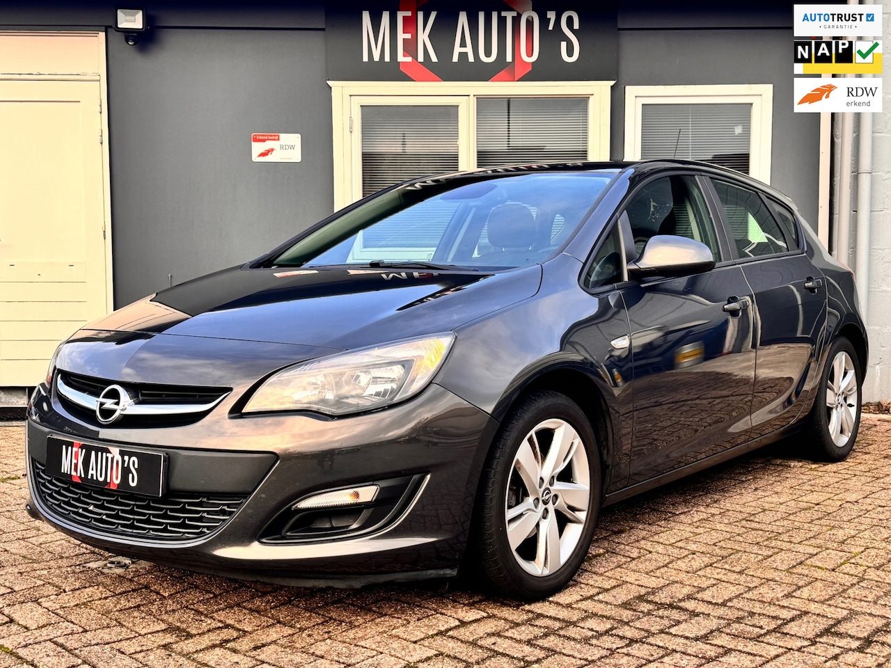 Opel Astra - 1.4 Berlin|Airco|Cruise|NAP|Trekhaak|Dealer Onderhouden| - AutoWereld.nl