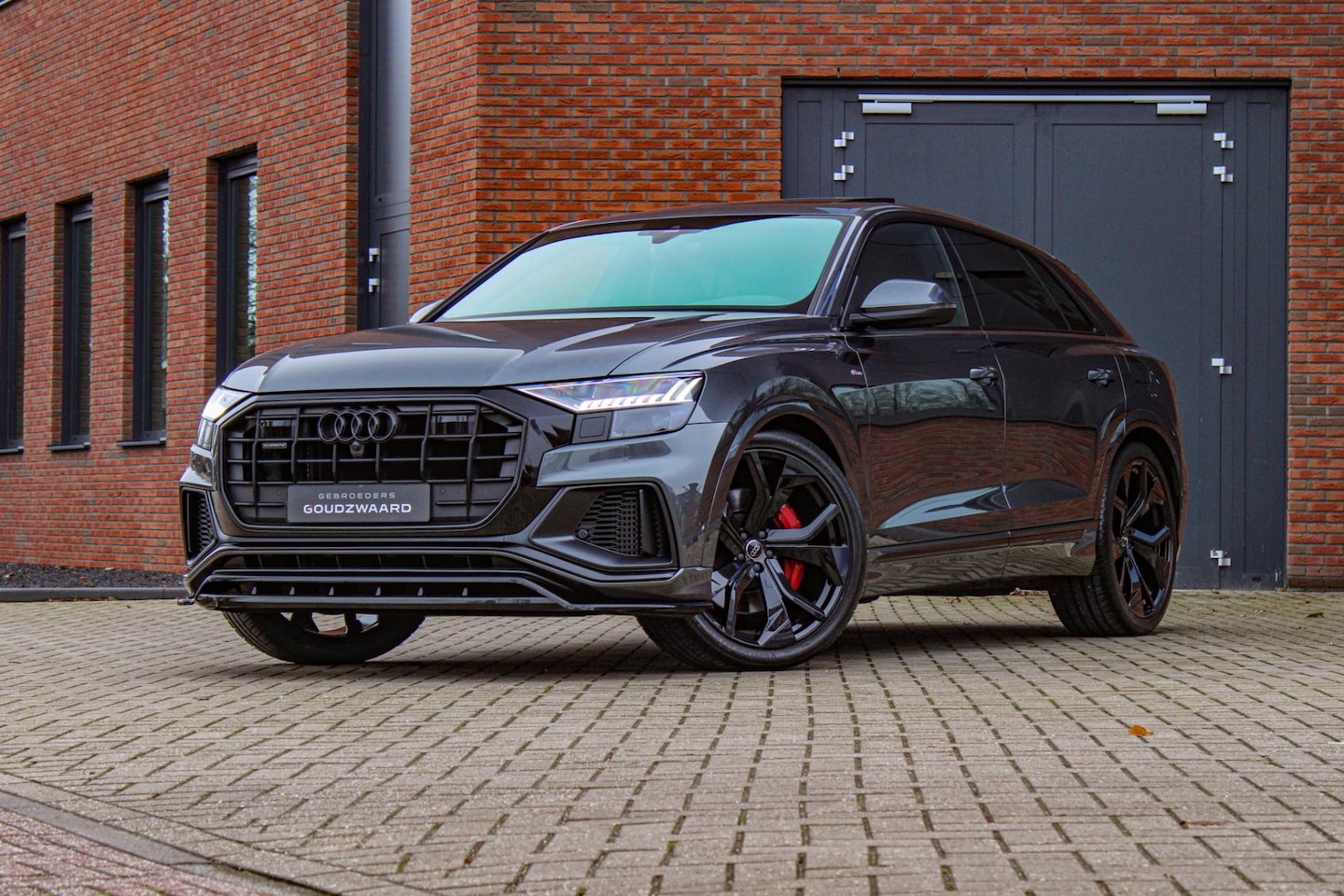 Audi Q8 - 55 TFSI e quattro Pro Line S | B&O | Softclose | S-zetels | Trekhaak - AutoWereld.nl