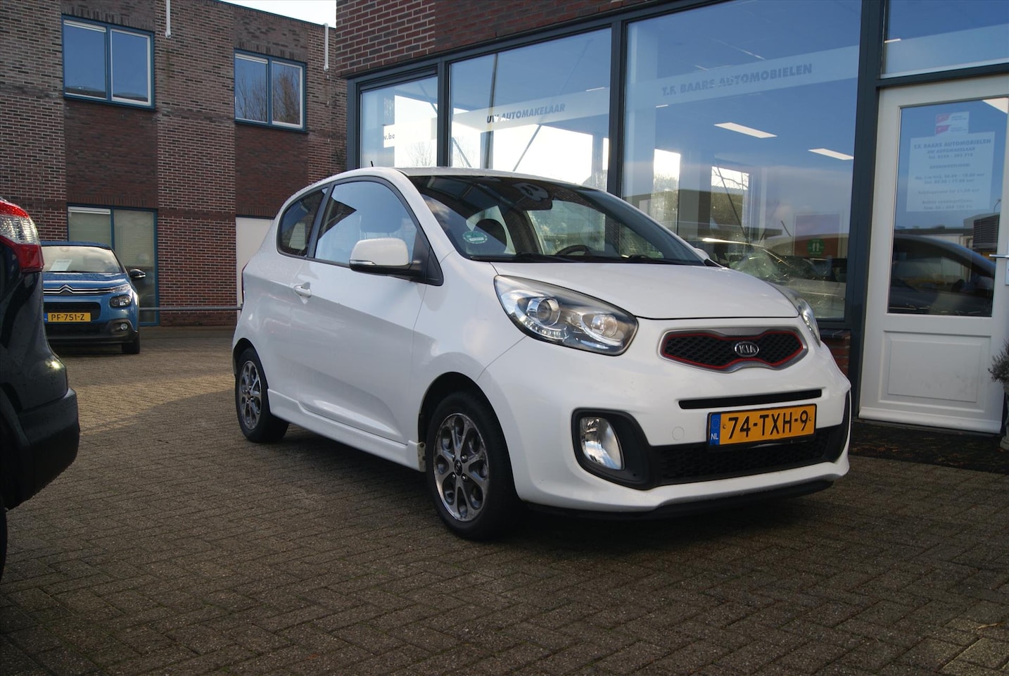 Kia Picanto - 1.2 CVVT 85 PK ISG 3D Comfort Pack Airco - AutoWereld.nl