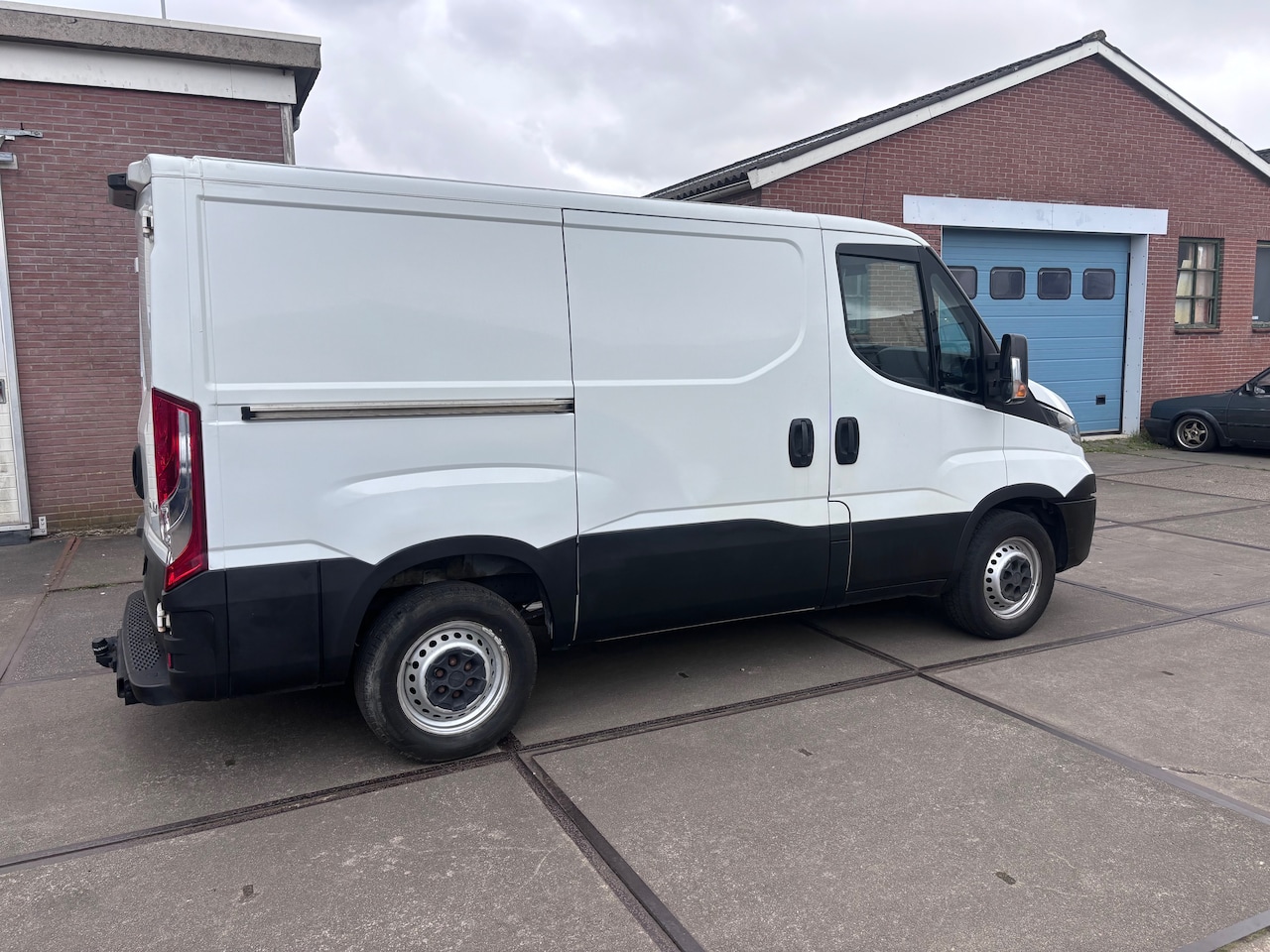 Iveco Daily - 35S12V 2.3 300 H1 L1H1 Euro 6 Trekhaak 3500 kg!